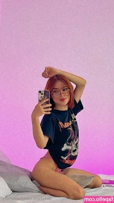 samyfairy - I m v hungover n I m feeling v sorry for myself  Can you cheer a