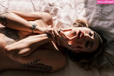 Miss_angeliquew [ miss-angeliquew ] - Te dejo un lindo regalo 🤤🔥😈👅💧👀🥵🍒🍑