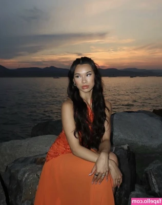 Emilyannlau - #AD https://onlyfans.com/392382426/wnellafree