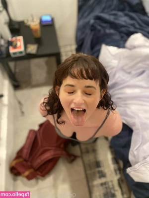 secretnymphomaniac - Tomorrow new full video!