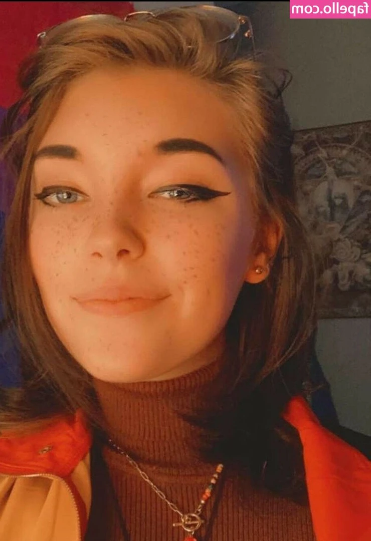 M4ngo_icee [ m4ngo-icee ] - Piccola toccatina dopo la doccia💦💦
