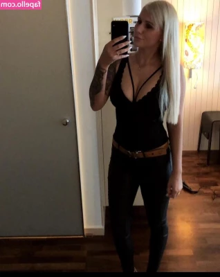 Carina Spack [ carina-spack ] - my ass will make you nervous