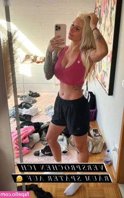 Carina Spack [ carina-spack ] - Now that I'm off the meds I am FINALLY HORNNNYYY AGAINNNNN. I wanna