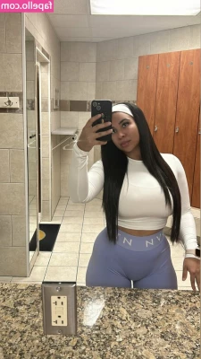 MsBeatDaEgg - Do you like ass or titties more