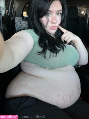 tianastummy [ tianastummy-13 ] - A little photoshoot I had the other day 🥰