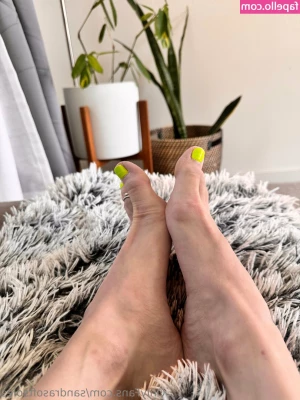 sandrasoftsoles - Just me  Mood: Chill