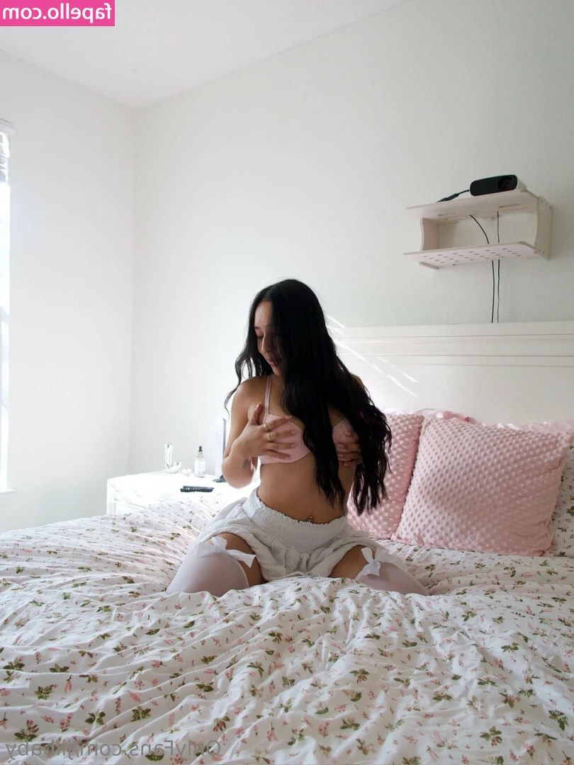 jilbaby - titty season