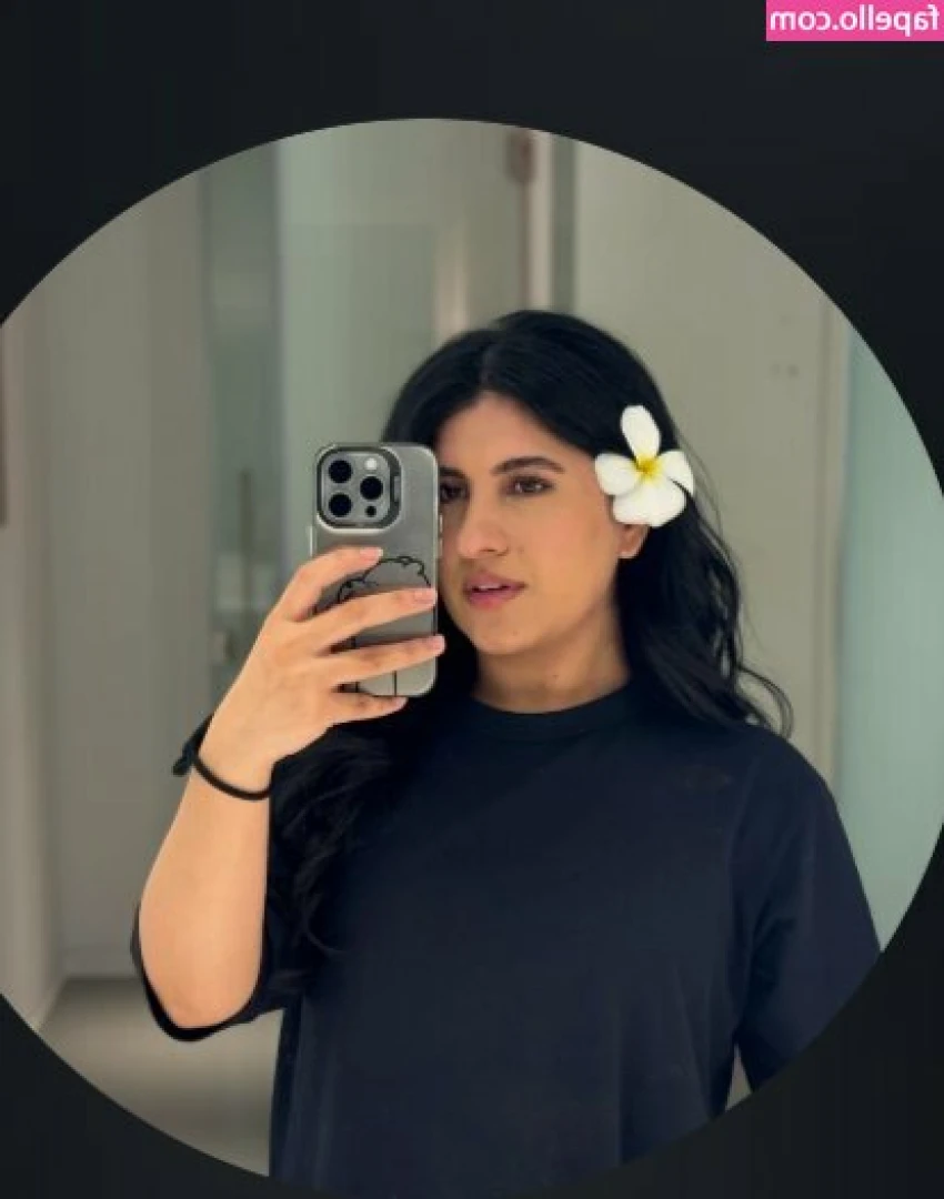 Naima nawaz [ naima-nawaz ] - Who wants to work up a sweat with me? 👀