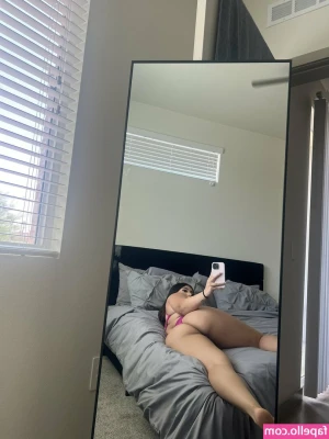 vxlonedaisy - Wanna play with me?😇