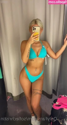 sofie.christin [ sofie-christin ] - I've been so busy with all my classes....but I had time to bend over