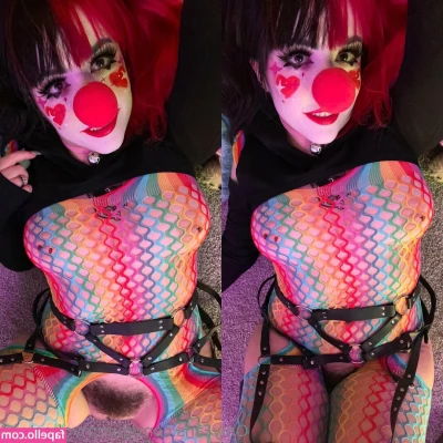gummyghostgirl - I haven’t posted a combo in a while. (Yes, I know I look 18.)