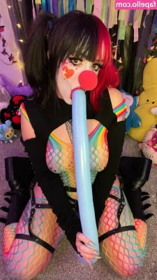gummyghostgirl - New scene on Sunday 😉 She wants it, so I gave it 😎 @missgrey420