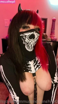 gummyghostgirl - Been trying to take bruh down for a lil minute  he was in town and