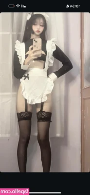 Yeans_156 [ yeans-156 ] - Getting ready for my hot date! Are you going to be on your knees all