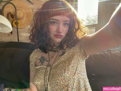 Annaliseelliot - I need more fem shirts
