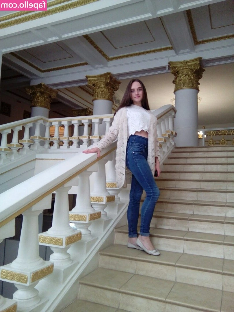 SladkiSlivki - Take me out for a lovely night and you'll be rewarded 🥵