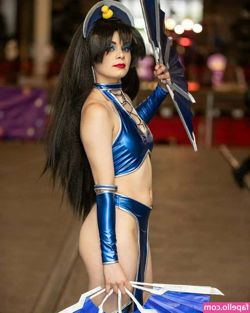 Nicole Sagitario [ nicole-sagitario ] - Are you looking at my ass ?