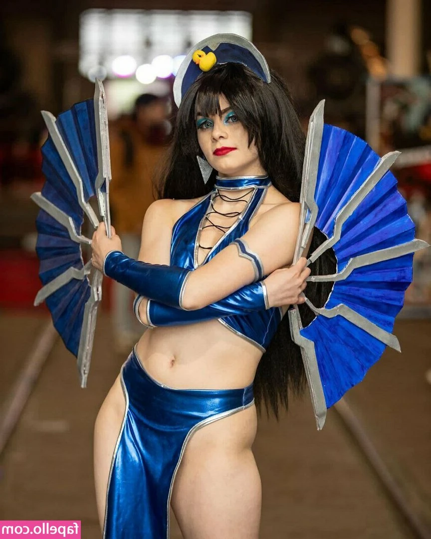 Nicole Sagitario [ nicole-sagitario ] - I'm horny, who wants to play?