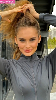Angelina Borshchevskaya [ angelina-borshchevskaya ] - u come home and i’m just laying naked in bed for u. what are we