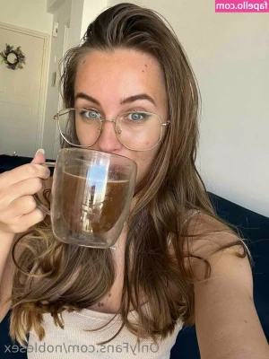 noblesex - Buenos días putas    tengo vídeos que no puedo subir aquí quieres