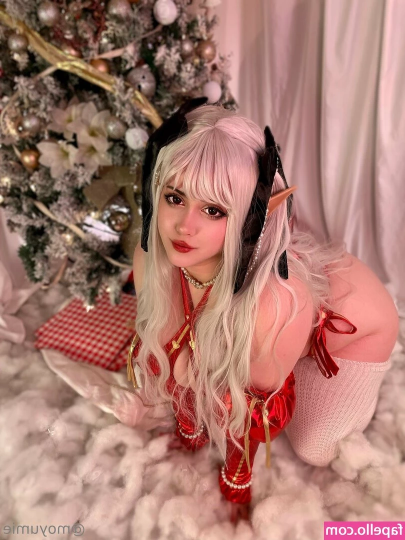 moyufree - What do you prefer ass  or titties