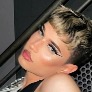 neondemoni
