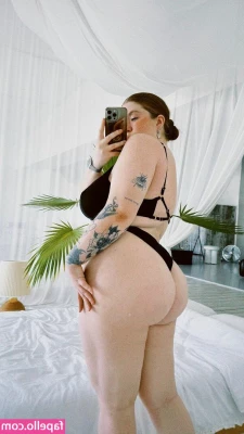 dasha_rodkevych [ dasha-rodkevych ] - Bending like a pornstar
