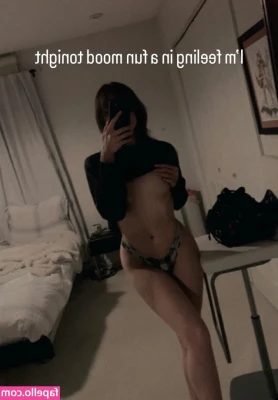 Thatonegirl.el [ thatonegirl-el ] - I'm supposed to be dressed like a magical, busty, tittyfucking fairy