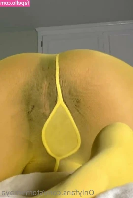 stormimayafree [ stormimayafree-2 ] - swipe to see what’s underneath ;)