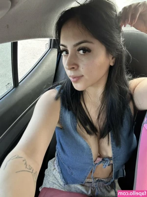 viannneyyyyy_ [ viannneyyyyy ] - Hoping everyone is having a relaxing & enjoyable Weekend! I know
