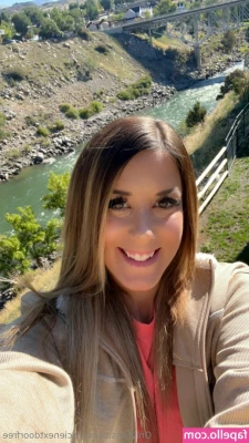 gracienextdoorfree - Wanna take a bath with me baby? 😘