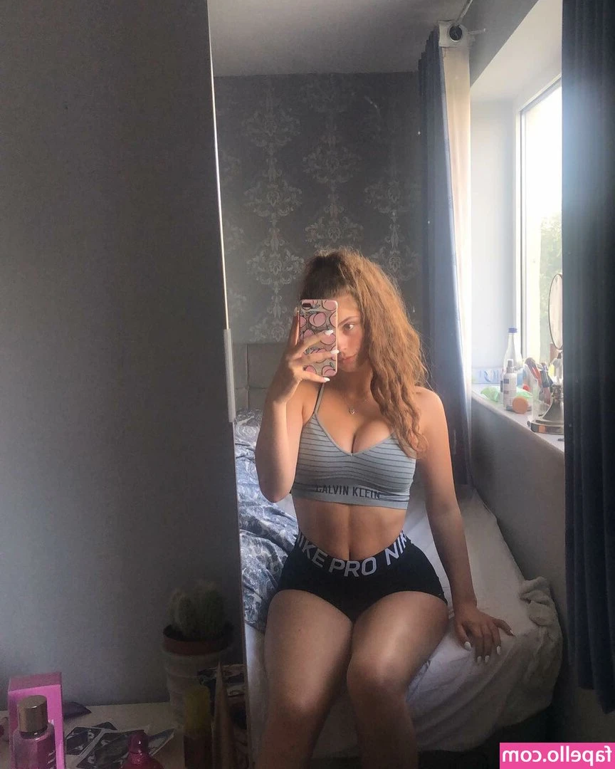 Izzy Lewis [ izzy-lewis ] - 𝑺̲̅𝒍̲̅𝒖̲̅𝒕̲̅𝒕̲̅𝒚̲̅ 🐰