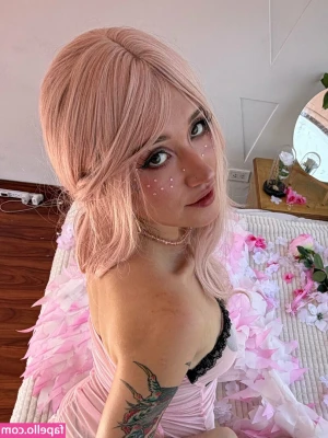 Lisa Taylor [ lisa-taylor ] - A BTS clip of the anal scene with Emily Willys and Micheal Stefano I
