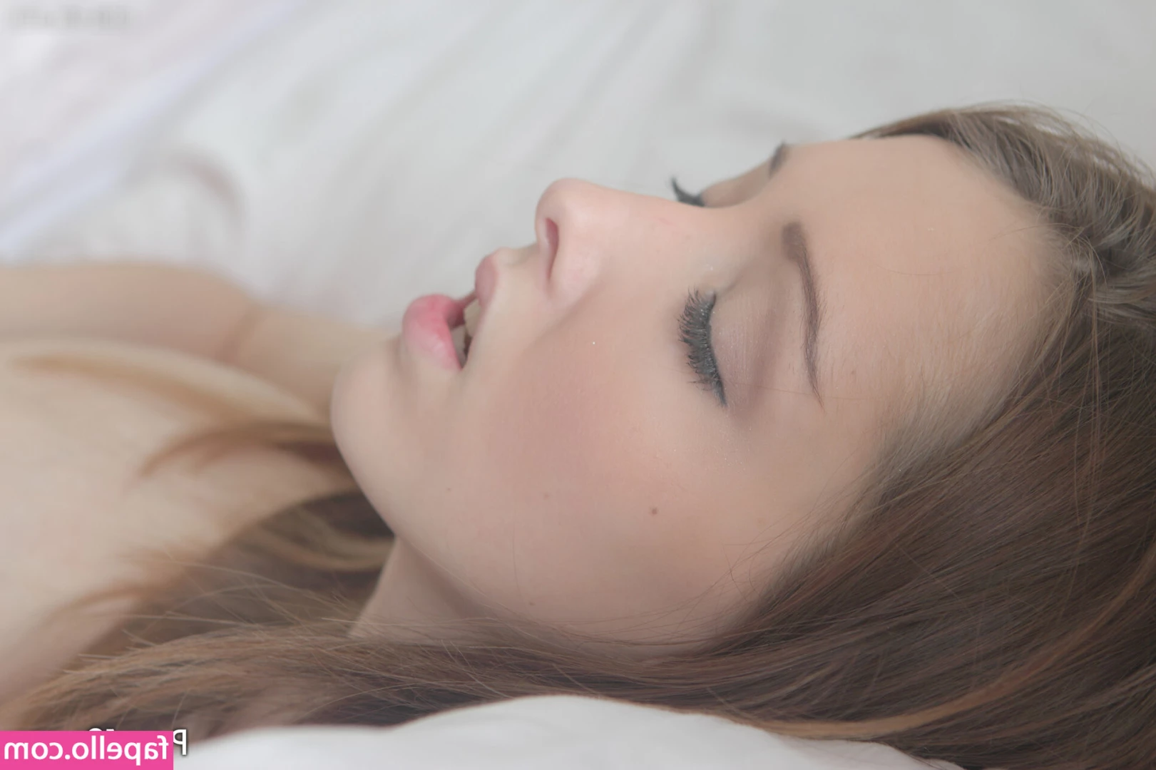 Lucie Wilde [ lucie-wilde ] - Oh I know you want to see more...