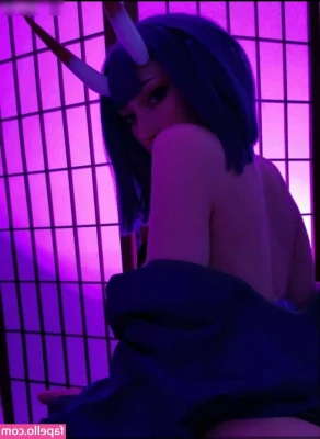 Coldscream_cosplay [ coldscream-cosplay ] - Creampie under the Christmas tree 🥵💦  Love the intensity at the
