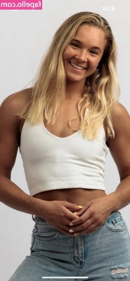 Sarah Dorough [ sarah-dorough ] - Where did you say you dropped it, sir? (.－ヮ o.)
