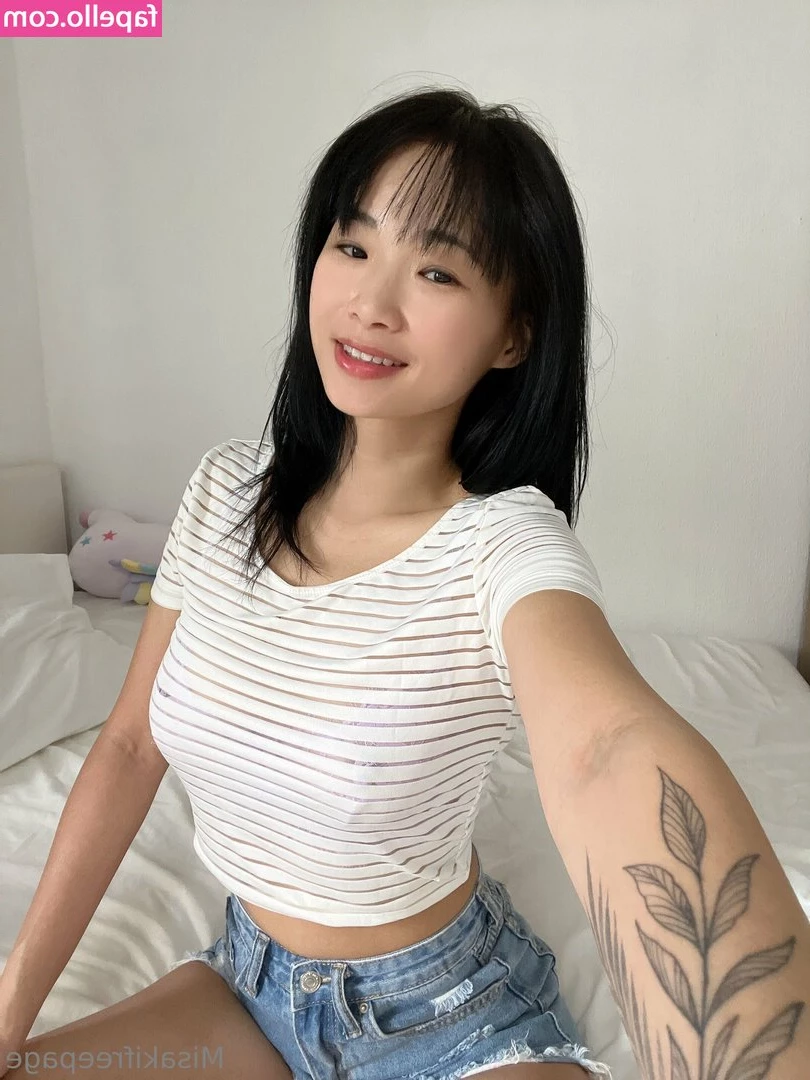 misakifreepage [ misakifreepage-1 ] - I can be sassy or I can be sweet; willing to take the gamble?