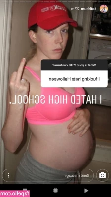 Pregnant Celebs [ pregnant-celebs ] - Do you enjoy hiking  I know some people prefer walking as opposed to