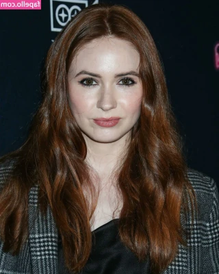 Karen Gillan [ karen-gillan ] - just made a premium snap 💓 only $8-$10 per month (your choice what