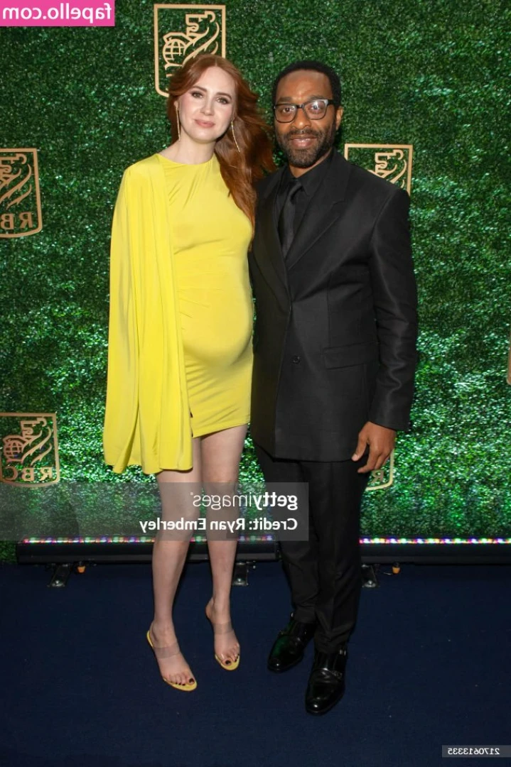 Karen Gillan [ karen-gillan ] - Who loves my huge boobies?