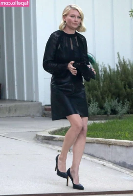 Kirsten Dunst [ kirsten-dunst ] - Waiting for that cock 😈👅