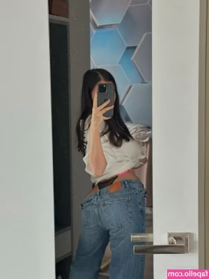 Camilla - Where would you like me to give you a BJ? 🤔