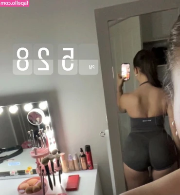 Jasmine K [ jasmine-k ] - vibrator vs pink pussy ... 🐱 this is for your eyes only 🤫
