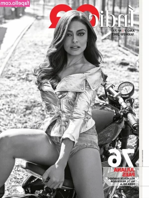Juliana Paes [ juliana-paes ] - If you like juicy bits being squeezed and jiggled, this is for you! I