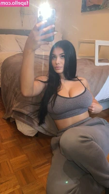 Marisa Godinho [ marisa-godinho ] - Jeans + some ass = always OK
