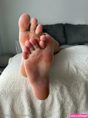 therealkateparker [ therealkateparker-1 ] - I love being the reason for my neighbors' arousal 🤫