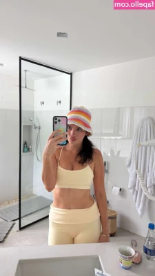 Natalie Mariduena [ natalie-mariduena ] - My tits🥵🥵