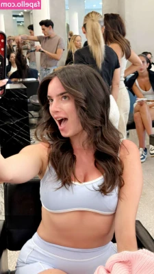 Natalie Mariduena [ natalie-mariduena ] - Anyone tipping me offline tonight can get some super discounted