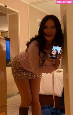 Natalie Mariduena [ natalie-mariduena ] - Easy access 😏