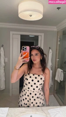 Natalie Mariduena [ natalie-mariduena ] - I fucked Emily until she came all over herself and it was so hot hell